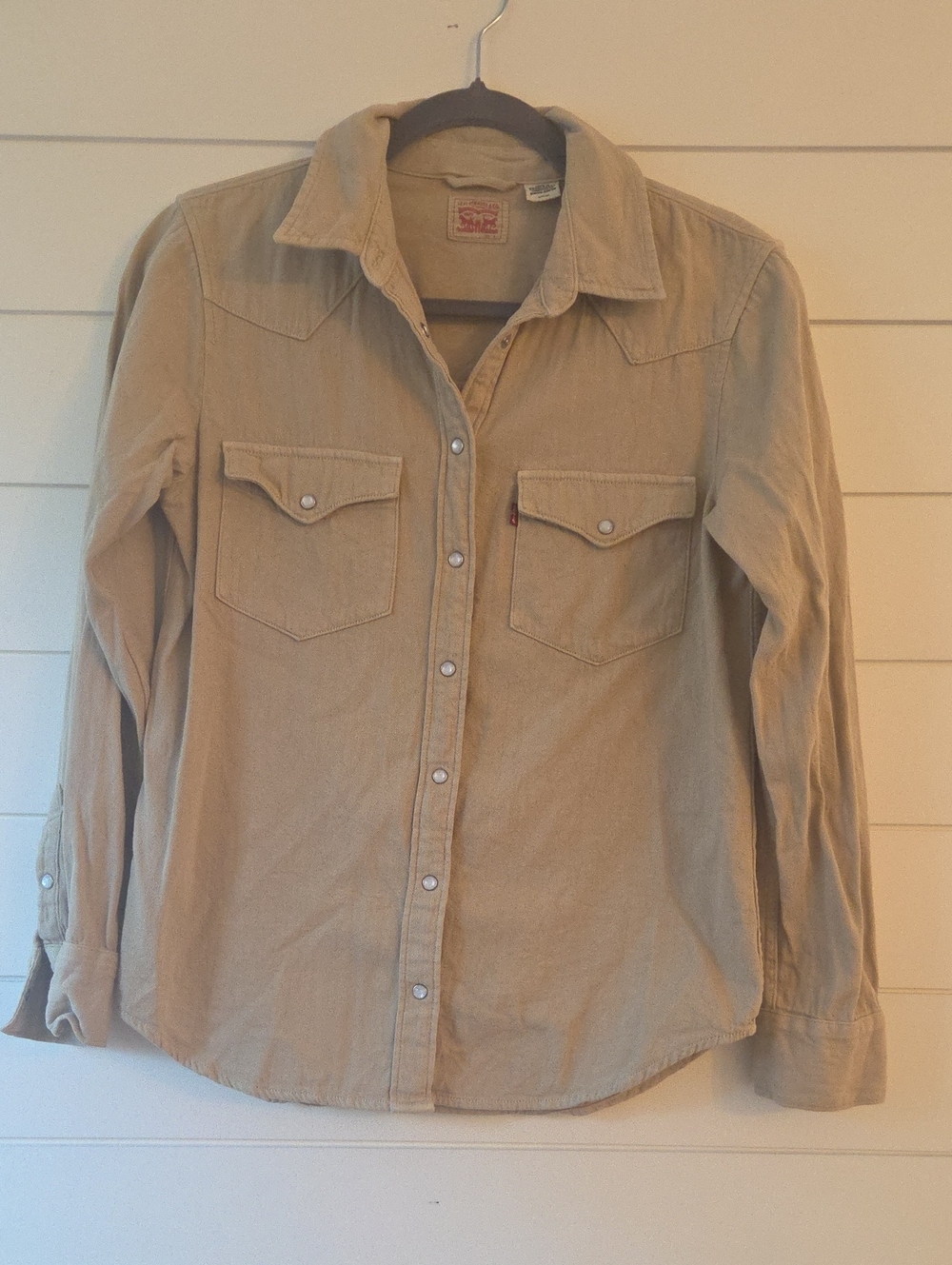 Levi's Women's Beige Western Shirt - Classic Long Sleeve Size Small